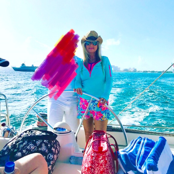 Lilly Pulitzer Other - Lilly Pulitzer Luxletic Sunguard